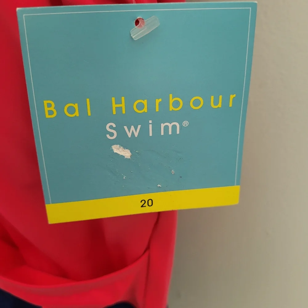 Bal Harbour One Piece Color Block Halter One Piece Tummy Control Swimsuit 20 New